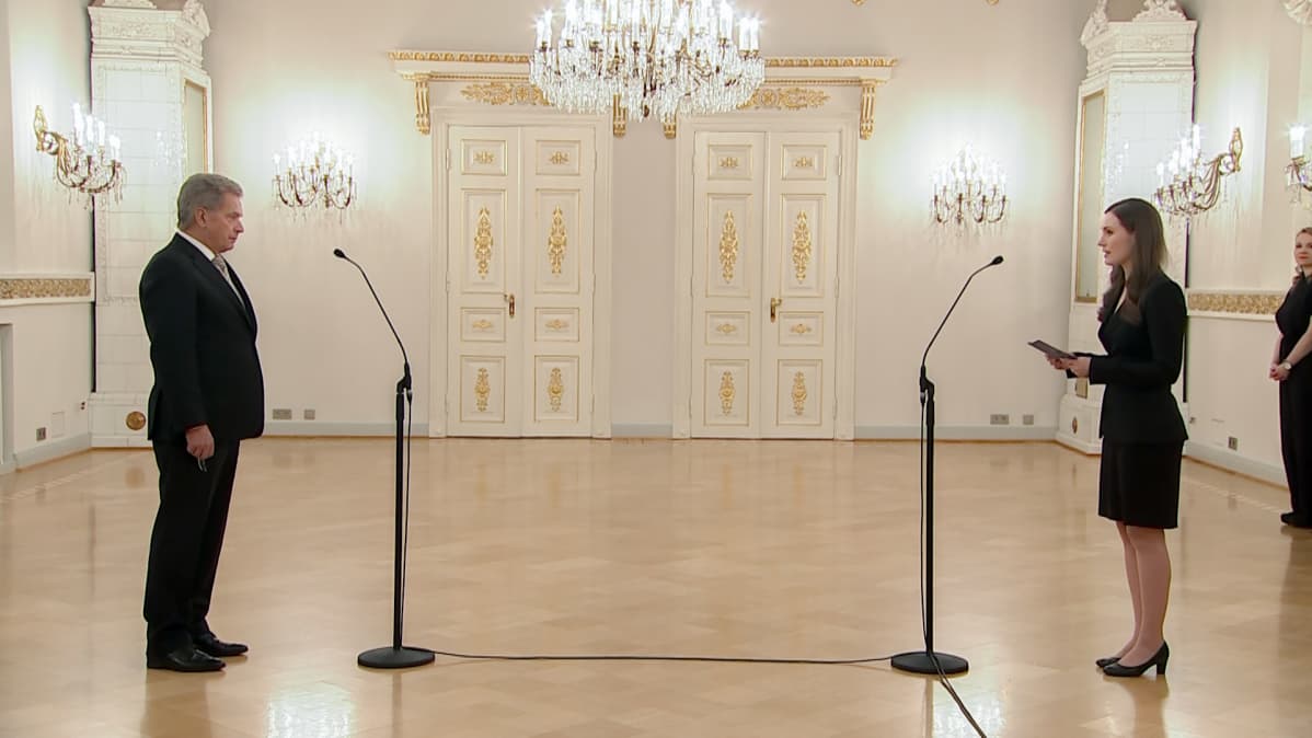 uusi ja vanha hallitus presidentinlinnassa