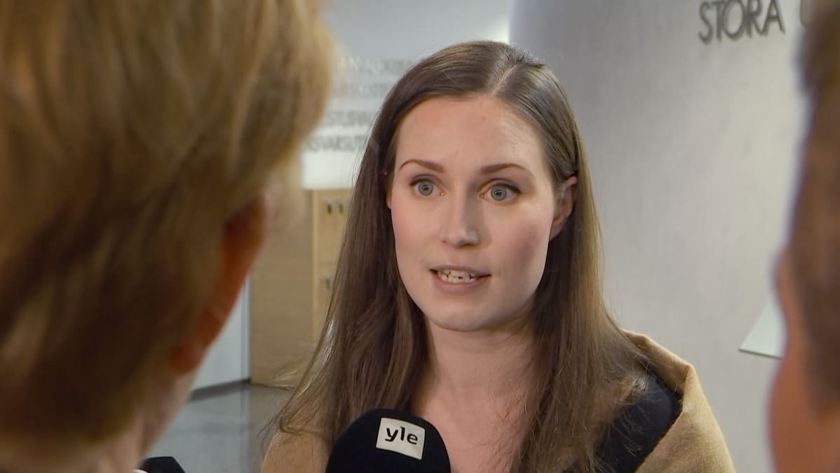 Sanna Marin eduskunnan pikkuparlamentisa 11.12.2019.