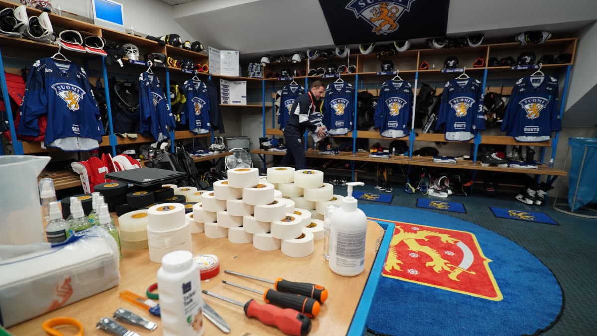 Leijonat koppi pöytä