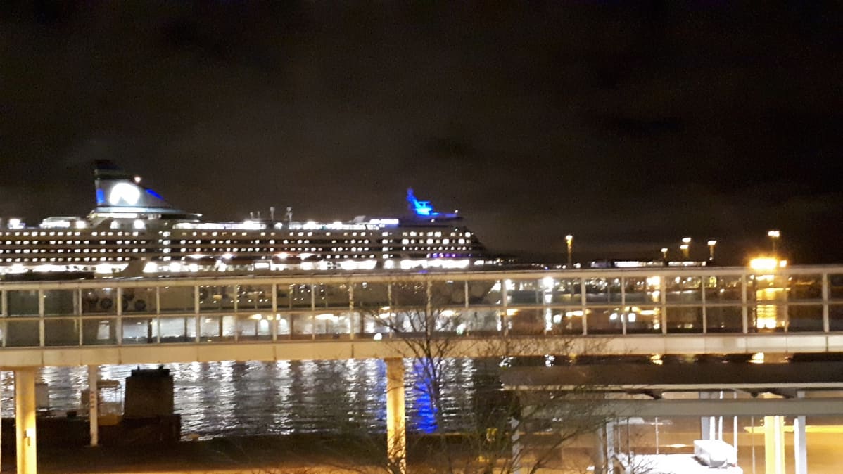 Silja Linen risteilijä Serenaden lähtö viivästyi noin 40 minuuttia.