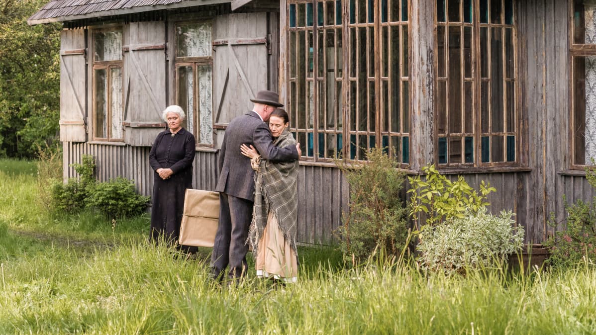 Pirkko Saisio, Eero Aho, Laura Birn