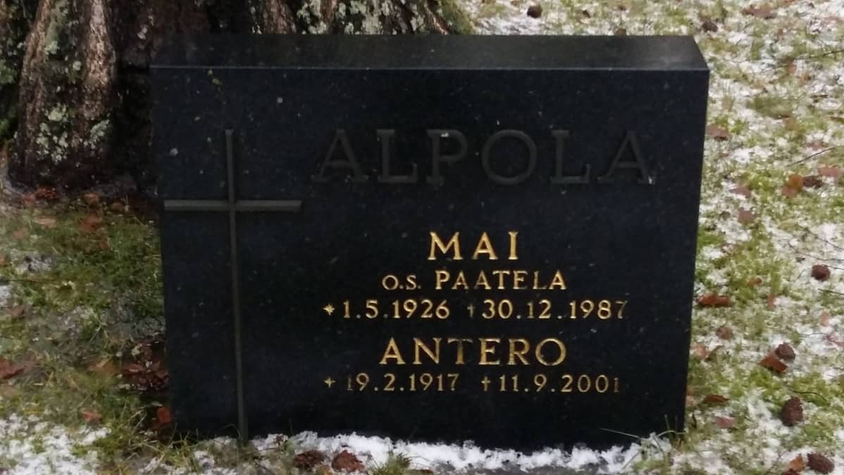 Antero Alpolan hauta