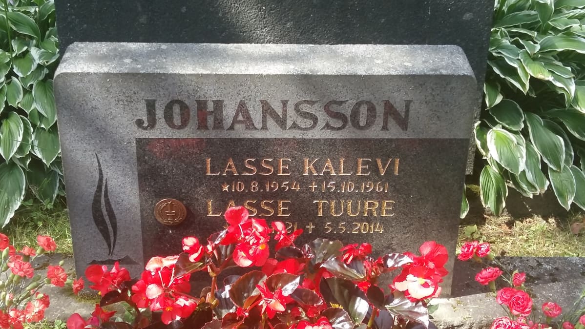 Lasse Johanssonin hauta