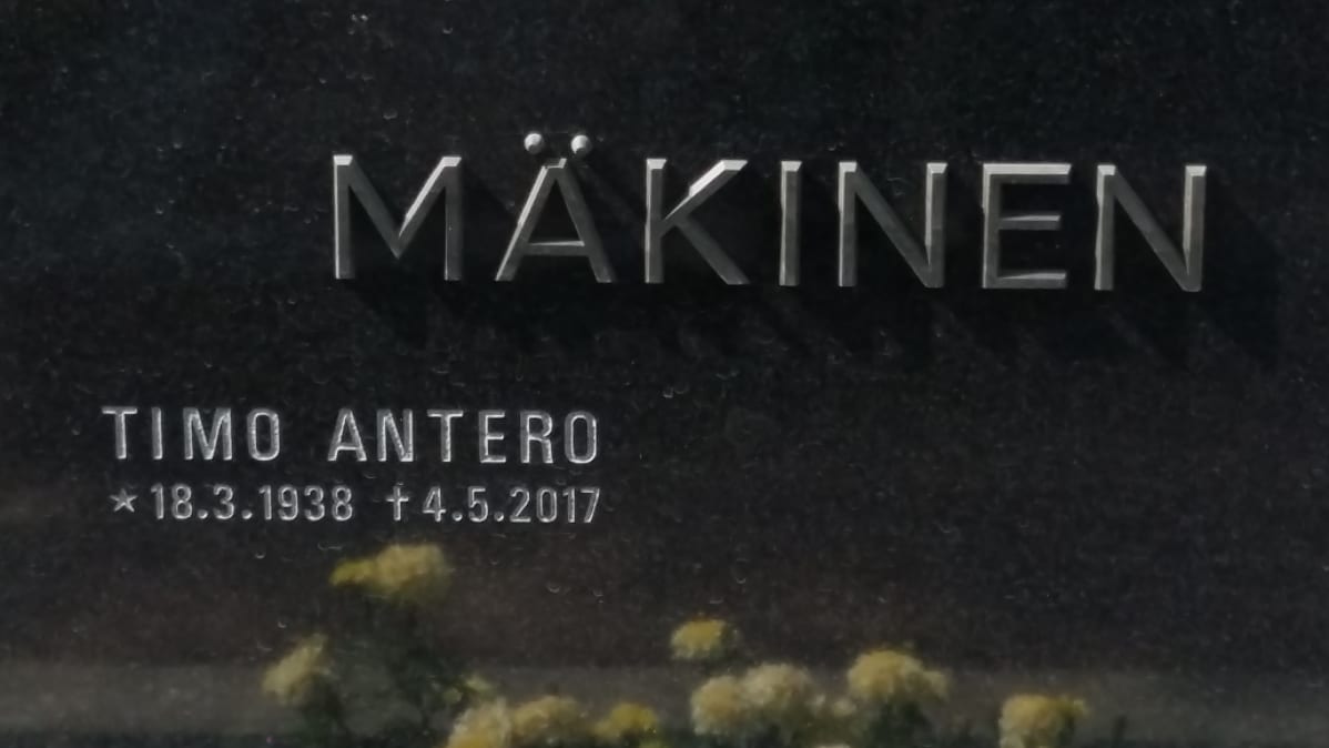 Timo Mäkisen hauta