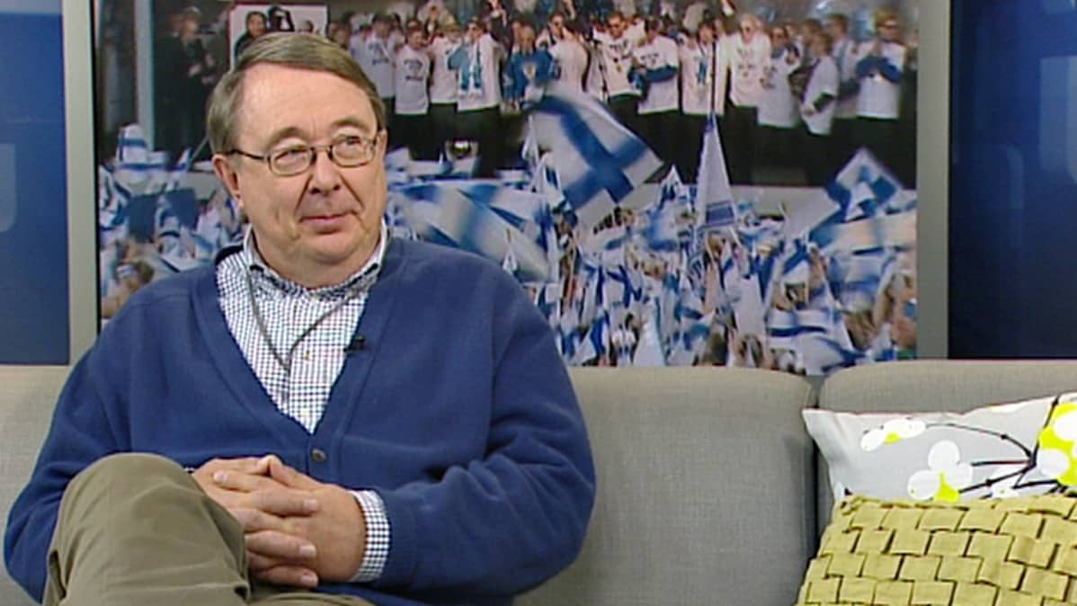 Filosofi Timo Airaksinen YLE:n Aamu-tv:n vieraana.