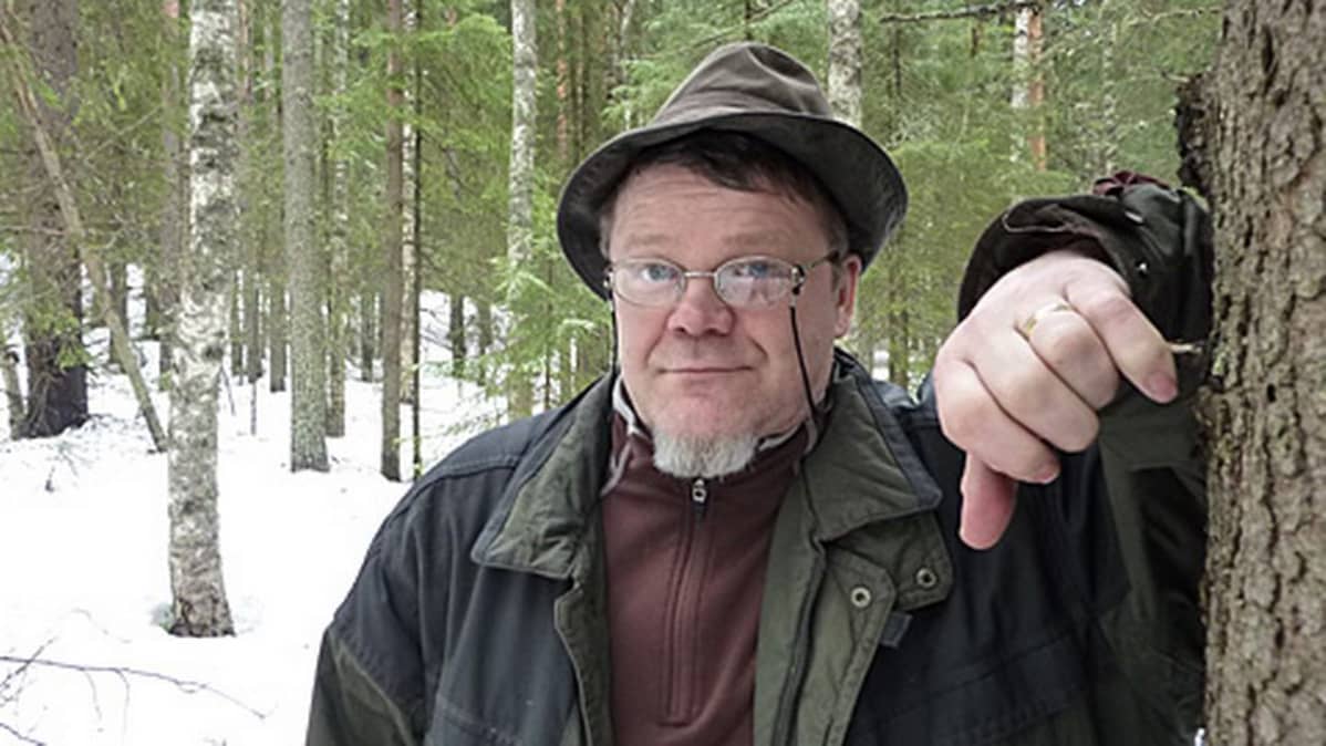 Luontokuvaaja Lasse Rautiainen.