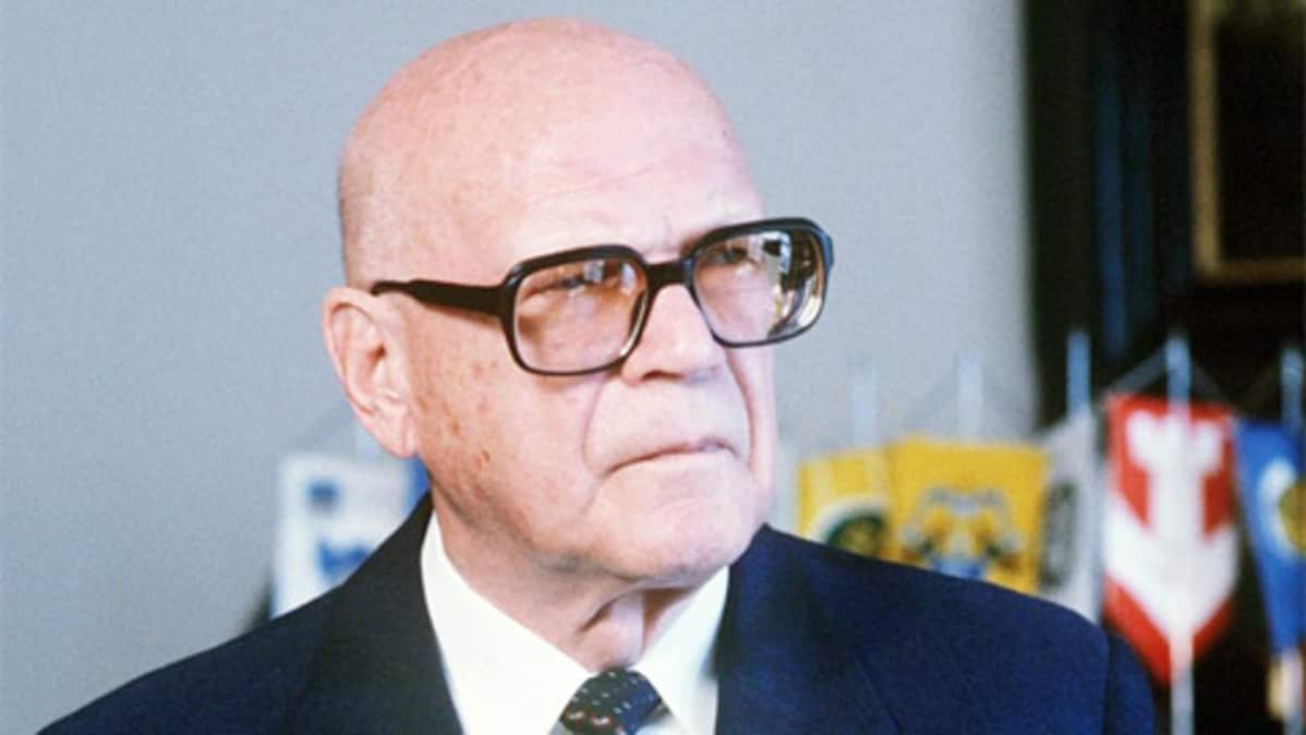 Lähikuvassa Urho Kekkonen.
