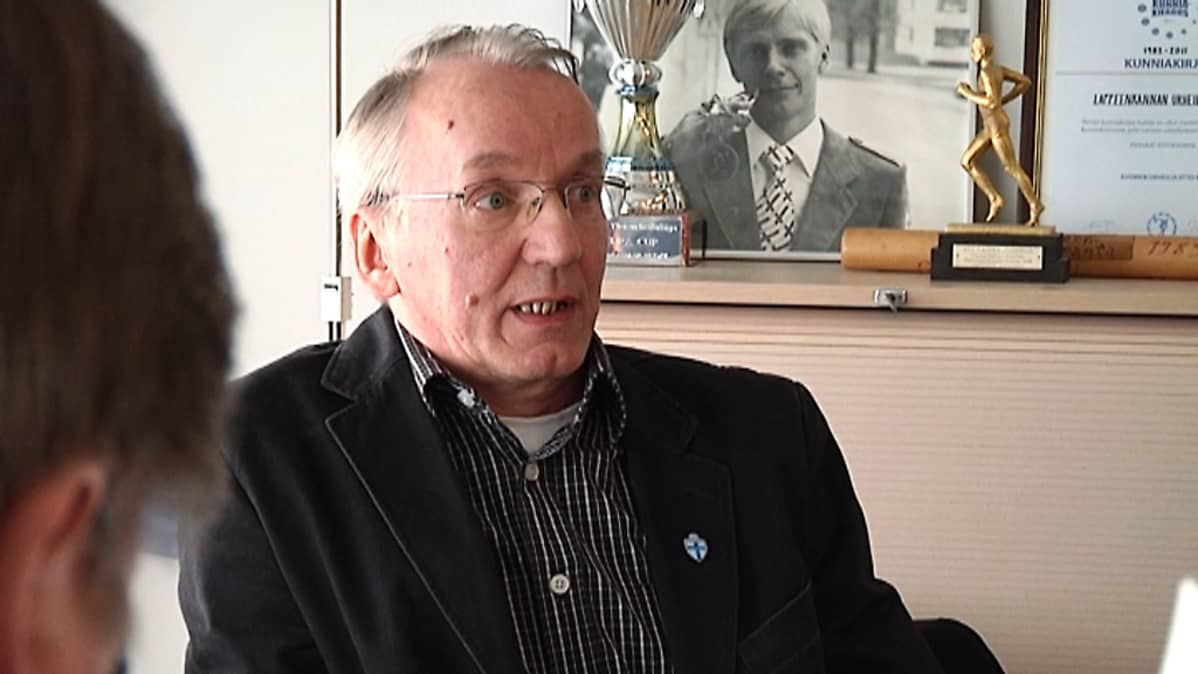Palloliiton Kaakkois-Suomen piirin piirijohtaja Veijo Vainikka