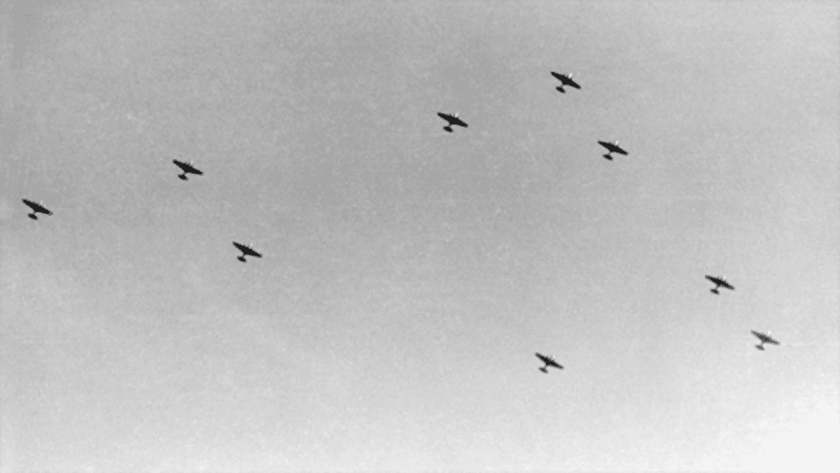 Neuvostoliittolaisia pommikoneita jatkosodassa.