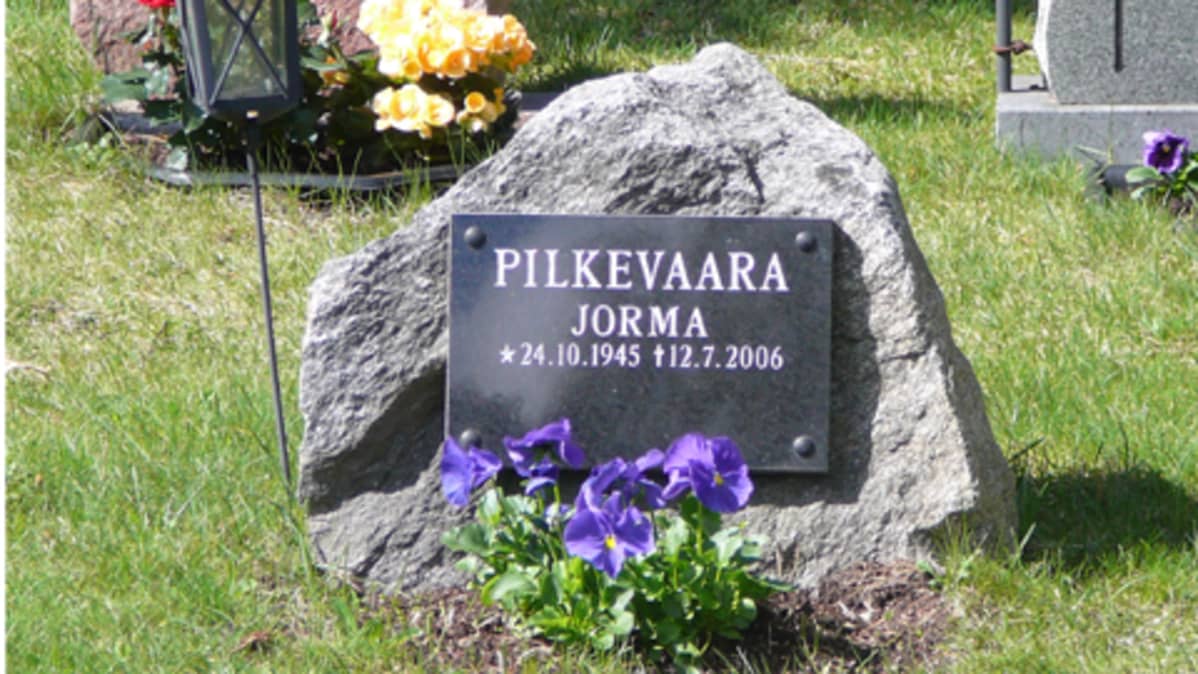 hautakivi