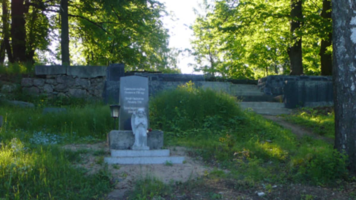 Hautakivi