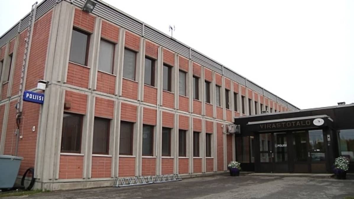 Muonion virastotalo ja poliisiasema