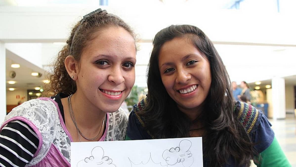 Lupita McLaughlin Villeda ja Brenda Gonzales Lares.