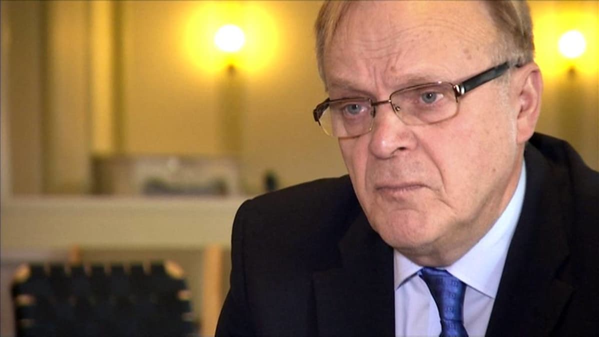 Työministeri Lauri Ihalainen.