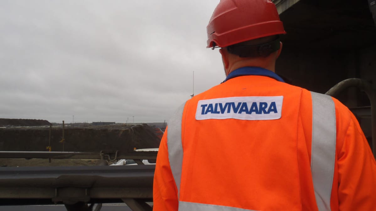 Työntekijä Talvivaarassa.