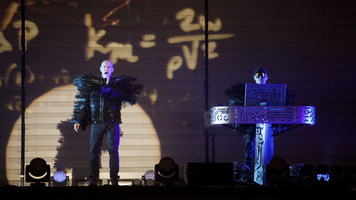 Pet Shop Boys esiintyi Ruisrockissa Turussa 7. heinäkuuta 2013.