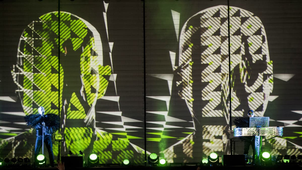 Pet Shop Boys esiintyi Ruisrockissa Turussa 7. heinäkuuta 2013.