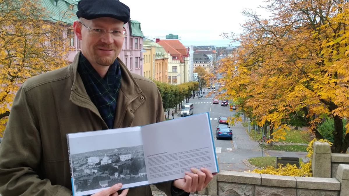 Kulttuurihistorioitsija Rauno Lahtinen.