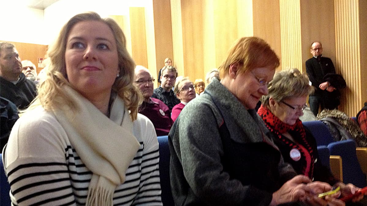 Jutta Urpilainen, Tarja Halonen ja Liisa Jaakonsaari