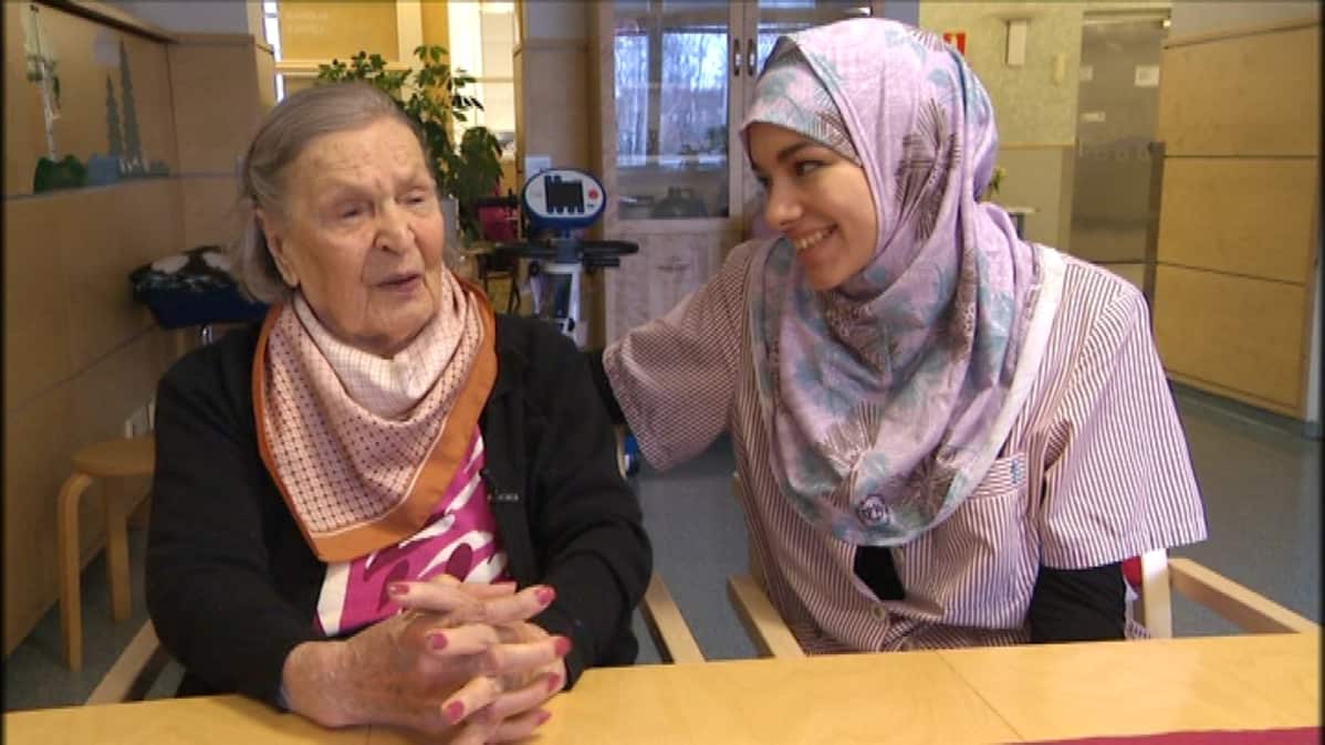 Raija Eskola ja Nora Essalim