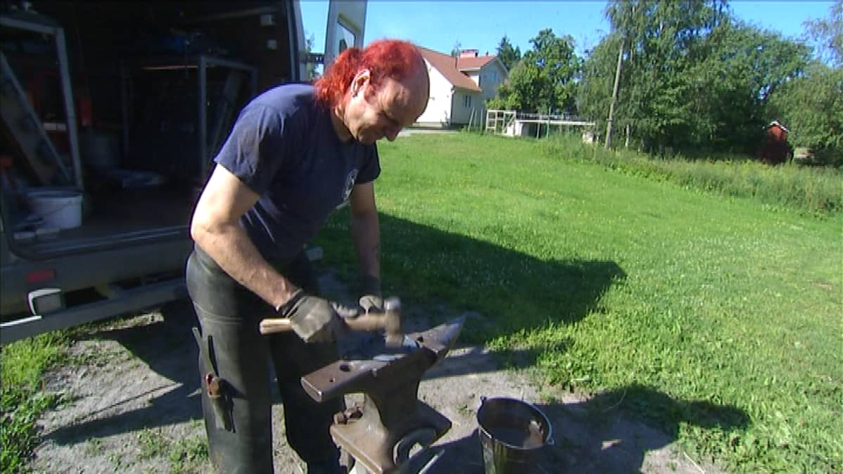 Kengitysseppä Jyri Vuorenpää.