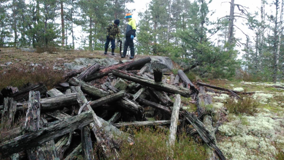 Ilmavalvonta-aseman jäänteet