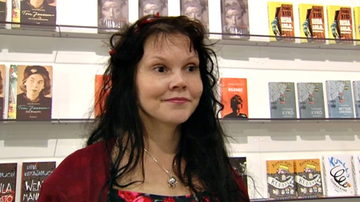 Katja Kettu.