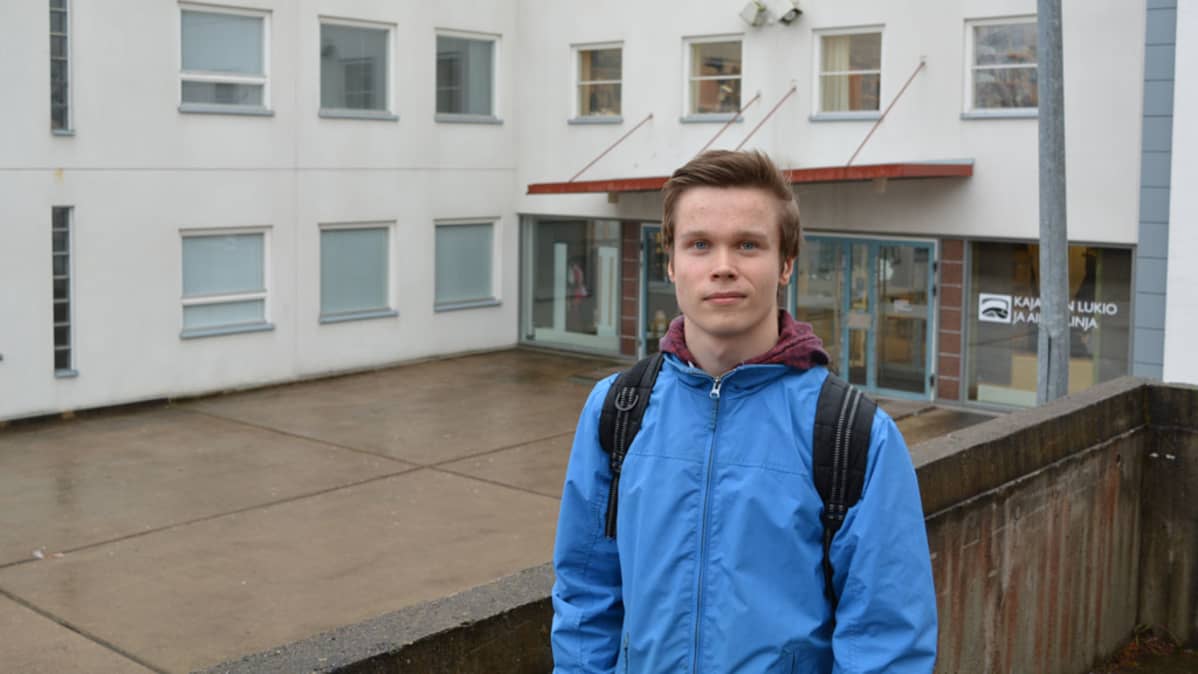 Riku Karjalainen Kajaanin lukiolla.