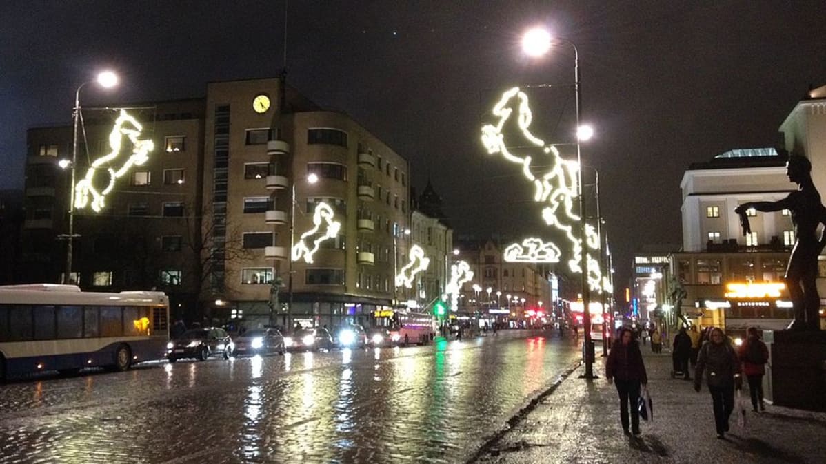 Hevosvalokuvioita Hämeensillalla.