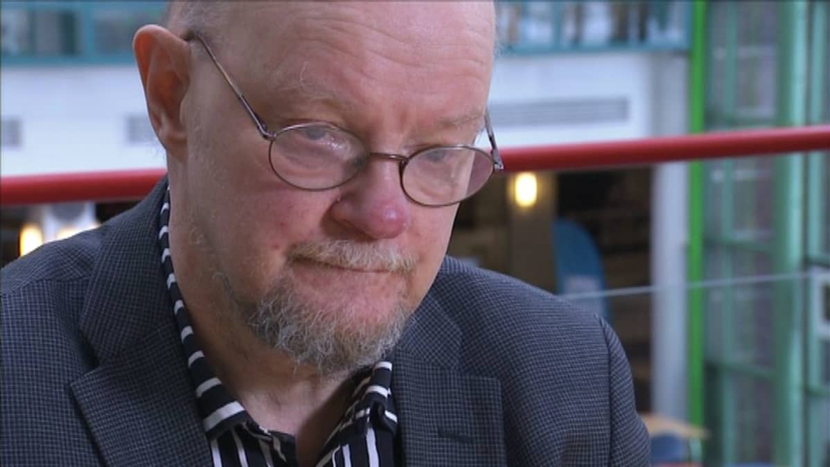 Monissa vaaleissa menestynyt kansanedustajaOsmo Soinivaara pitää Ylen Vaaligalleriaa hyvin demoraattisena ja Ylen tehtävään sopivana ideana.