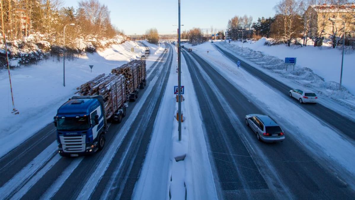 Näkymä nelostielle