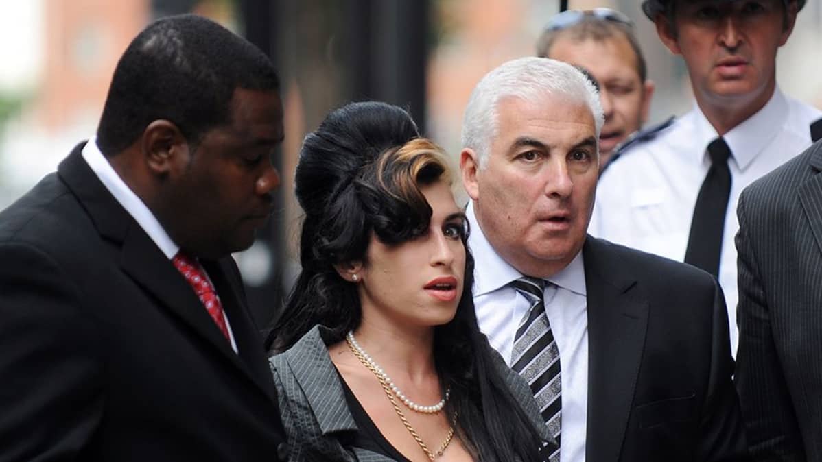 Amy Winehouse ja isänsä Mitch Winehouse.