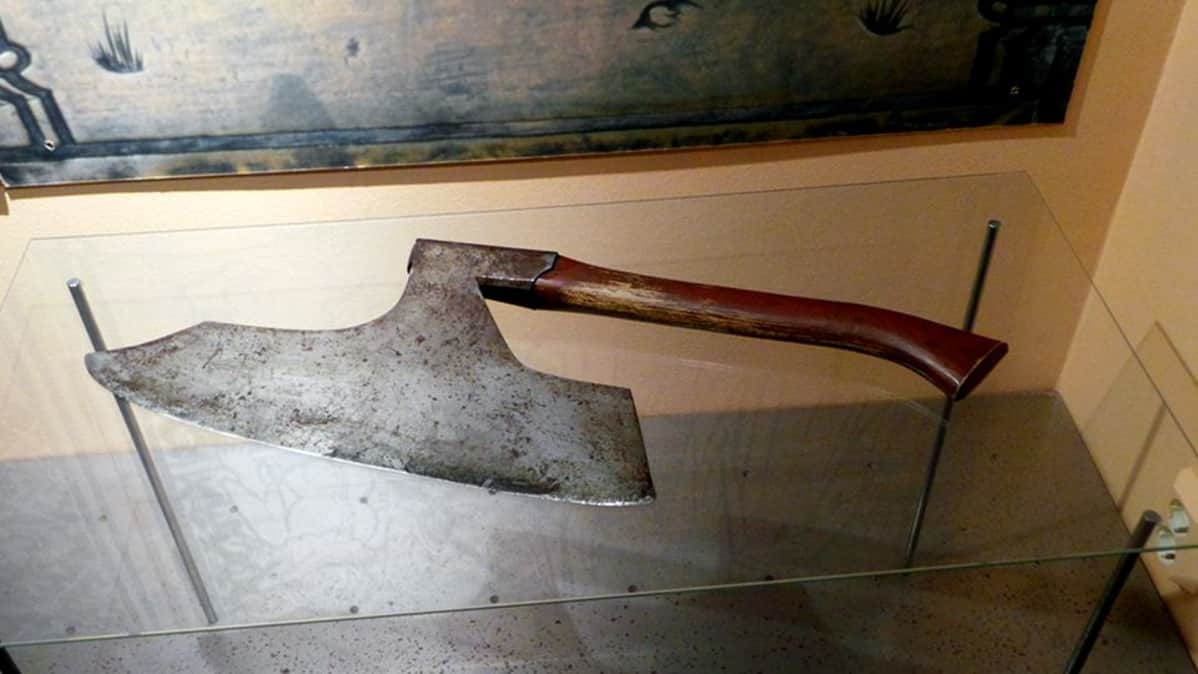 Kirves Keskusrikospoliisin Rikosmuseossa.