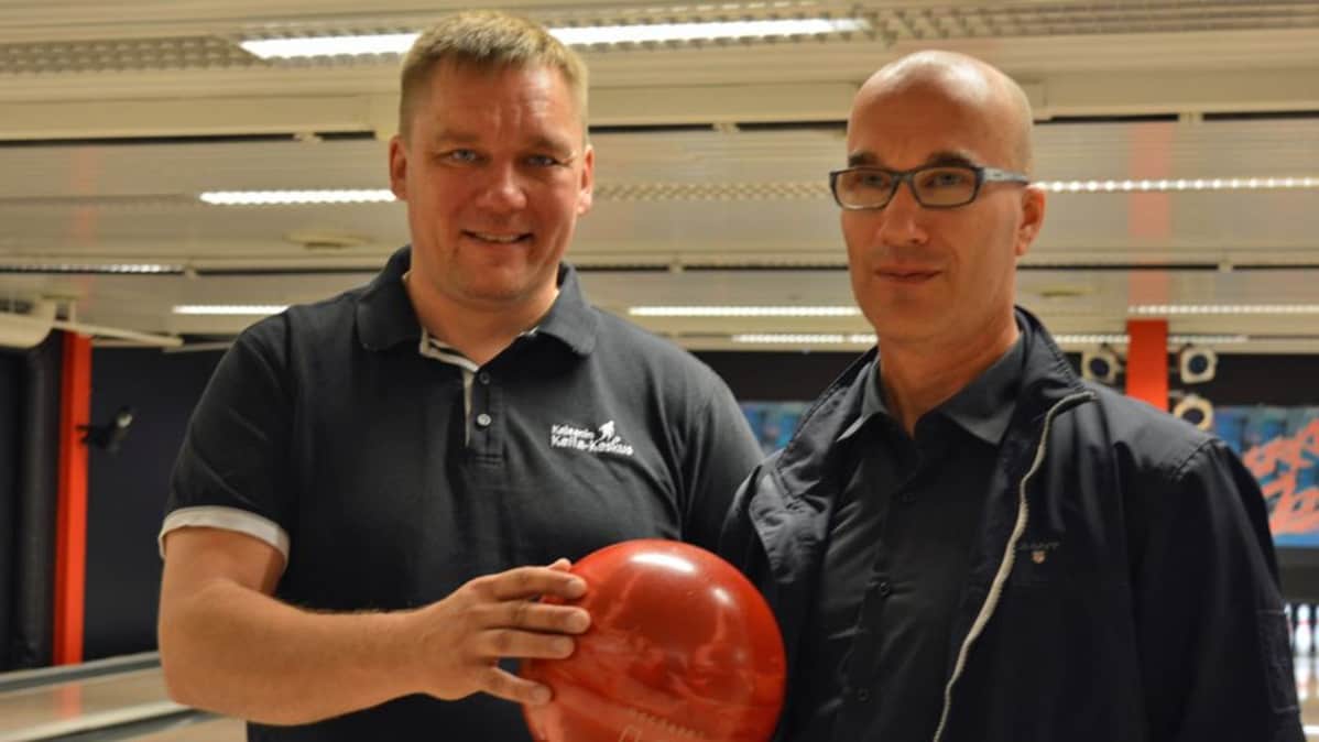 Keila-Keskuksen yrittäjä Timo Honkila ja toimitusjohtaja Jarmo Pekkarinen Lapwall Oy:stä.