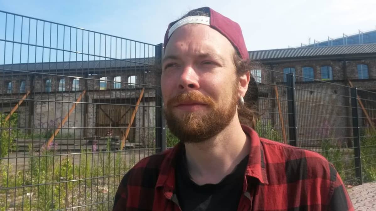 Helsingin vasemmistoliiton kaupunginvaltuutettu Sami Muttilainen