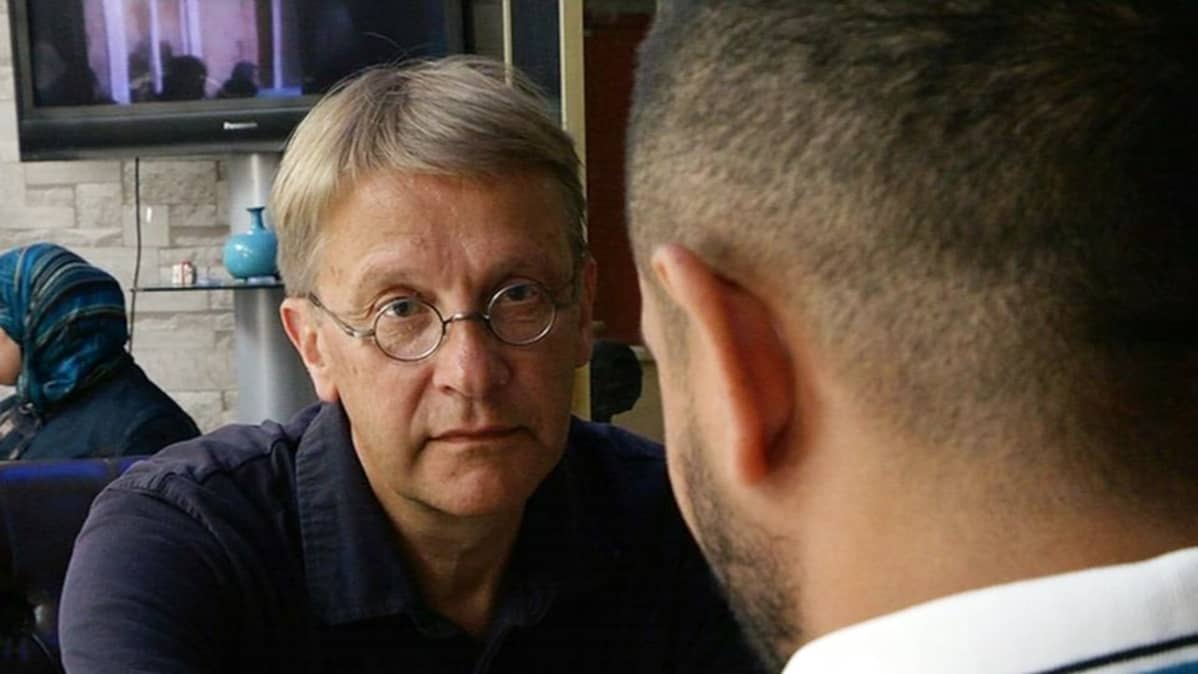 Tom Kankkonen haastattelee Osamaa