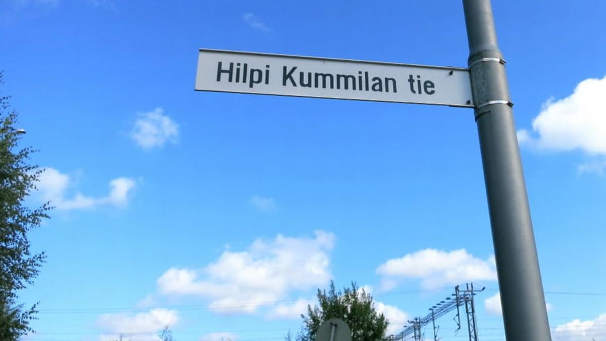 Tienviitta Hilpi Kummilan tie Hämeenlinnassa