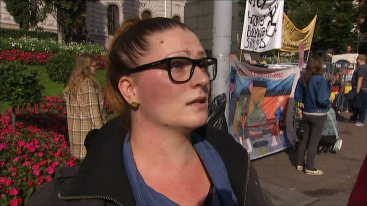 - Pyrimme radikalisoimaan nykyista ay-kenttää, sanoo Mira-Veera Auer