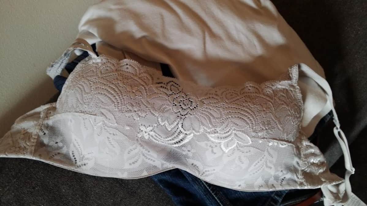 Amanda Majasaaren rintaliivit