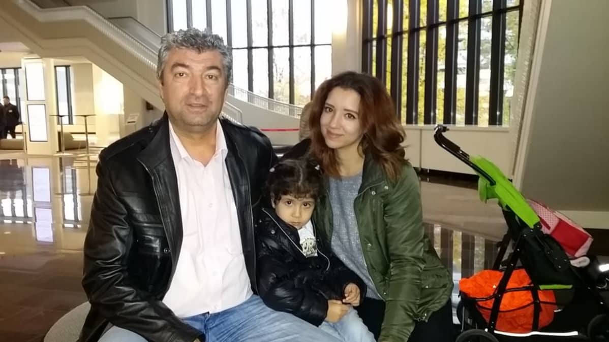 Altugn perhe Turusta.