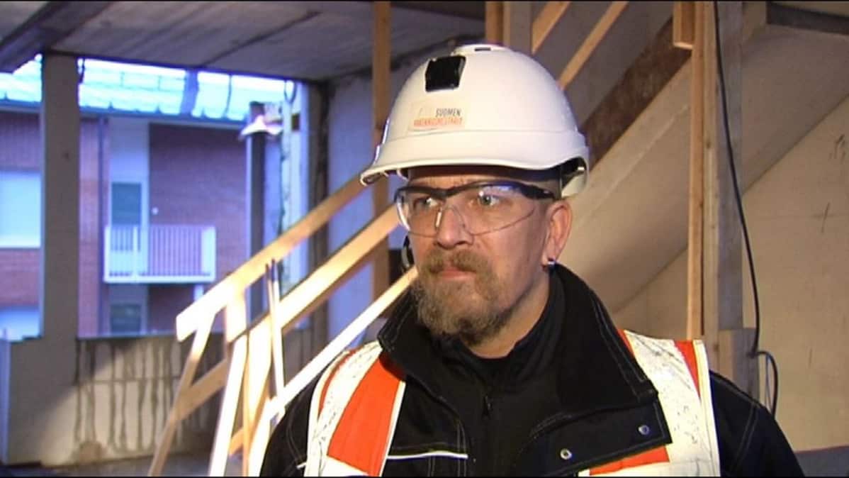 Projektinjohtaja Eerikki Nuutinen.