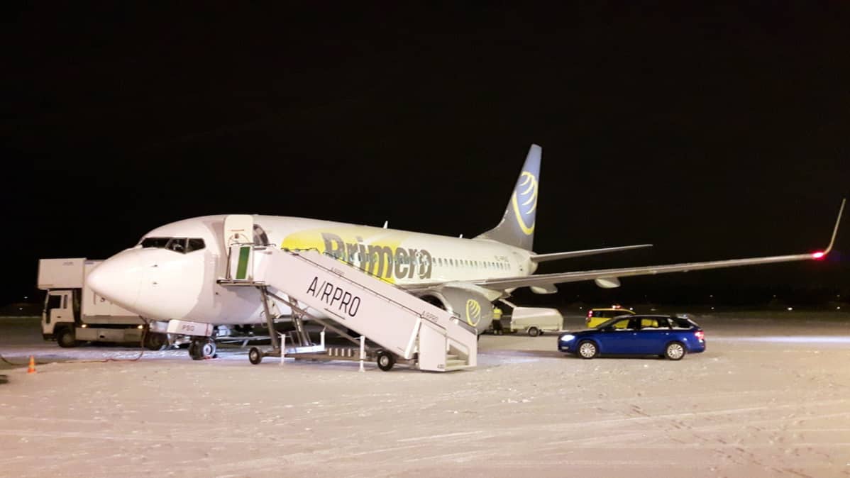 Primera airin lentokone Lappeenrannan lentoasemalla