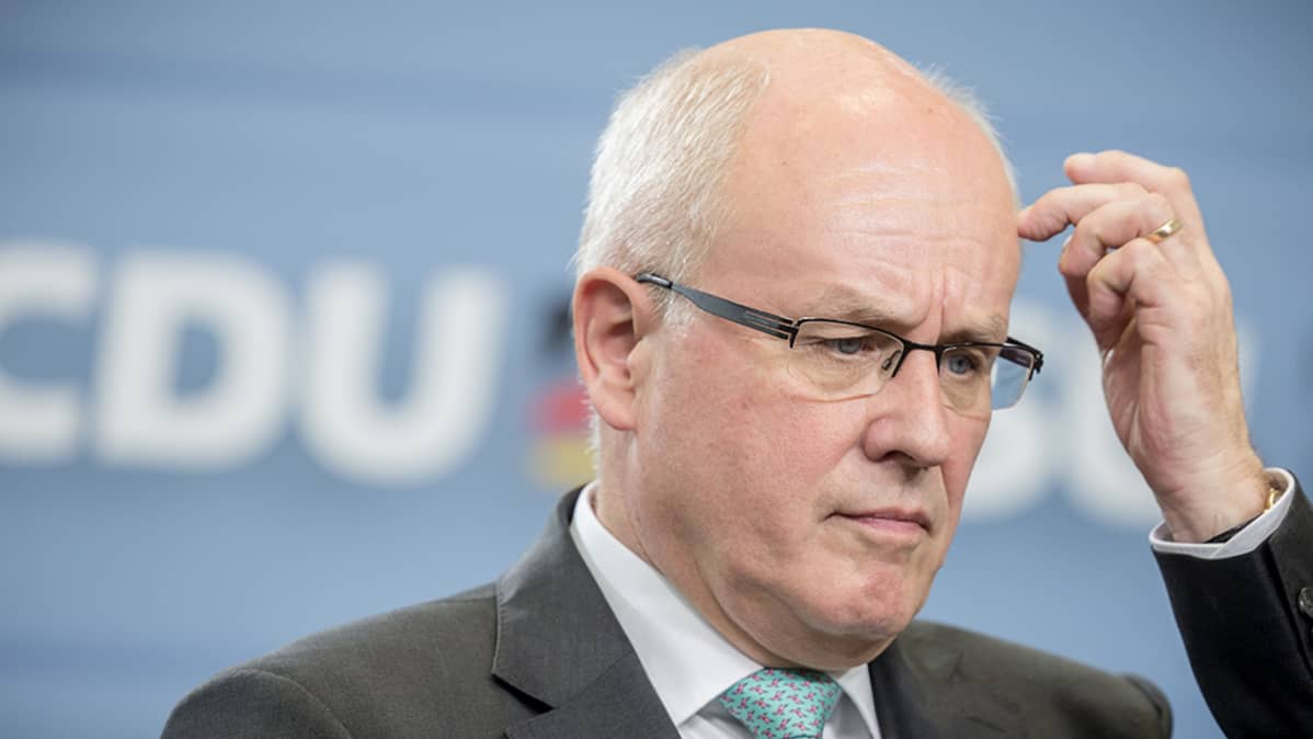 CDU:n eduskuntaryhmän puheenjohtaja Kauder