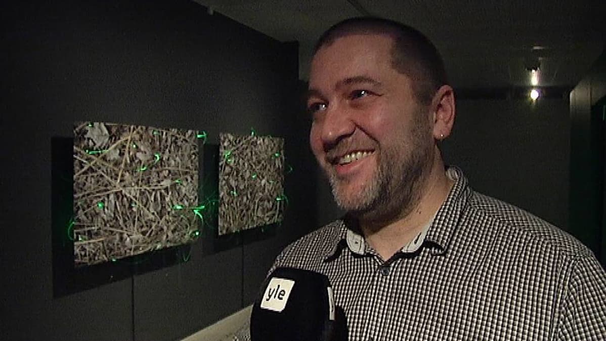 Taiteilija Marcus Lerviks.