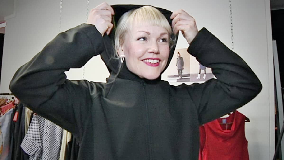 Katja Iljana painottaa suunnittelussaan unisex-vaatteisiin