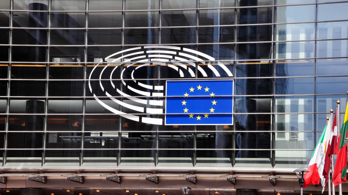 Euroopan parlamentin sisäänkäynti.
