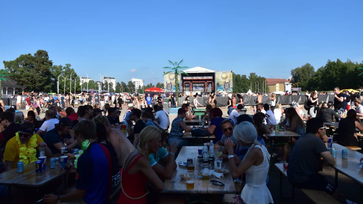 anniskelualue festivaaleilla