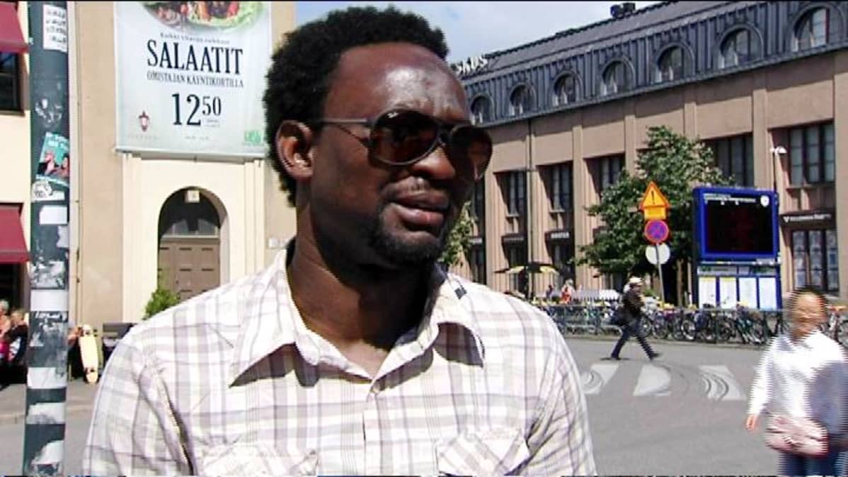 Sanah Jafaru, muutti Suomeen Ghanasta