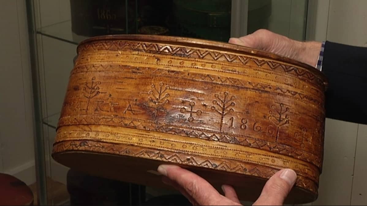 Tuohinen vakka 1800-luvulta