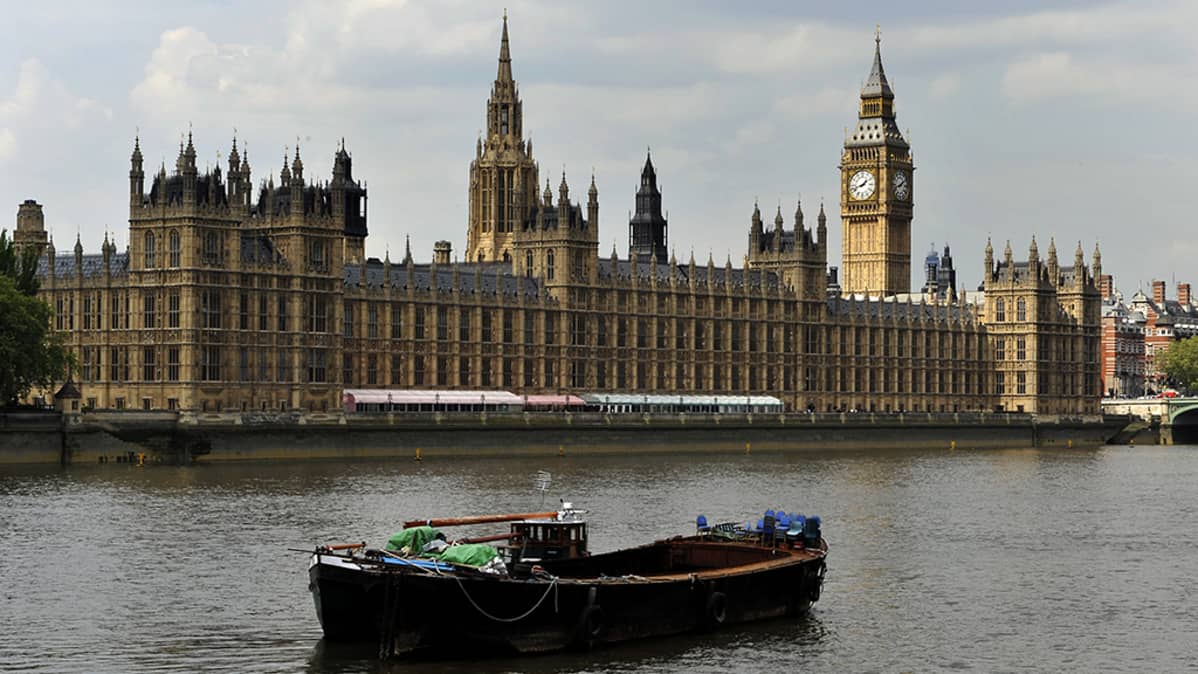 Iso-Britannian parlamenttitalo House of Commons.